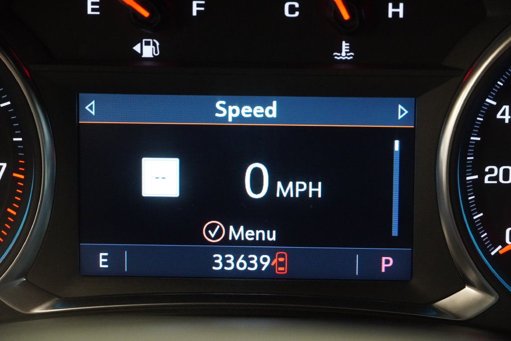 Used 2023 Chevrolet Traverse LT w/ LT Premium Package AWD/4WD image 4