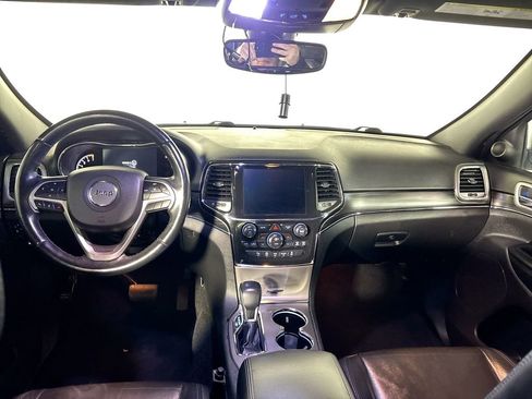 Used 2022 Jeep Grand Cherokee Limited image 12