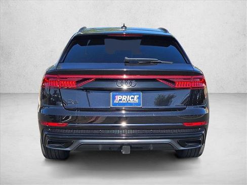 Used 2019 Audi Q8 Prestige AWD/4WD image 7
