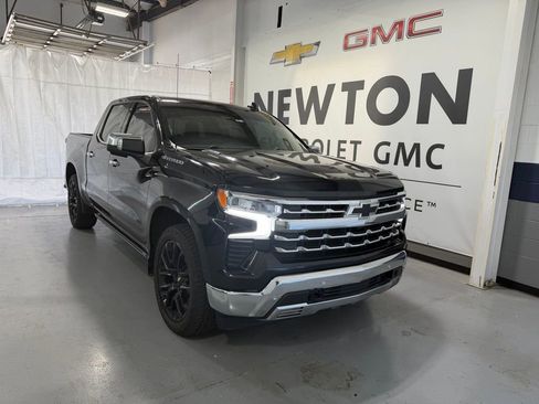 Used 2023 Chevrolet Silverado 1500 LTZ w/ LTZ Convenience Package II image 2