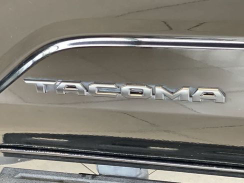 Certified 2024 Toyota Tacoma TRD Sport AWD/4WD image 11