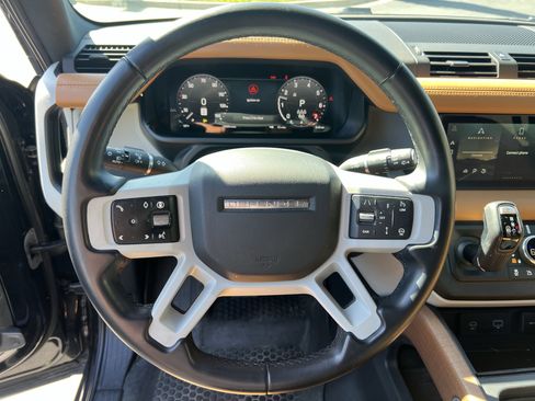 Certified 2024 Land Rover Defender 110 S AWD/4WD image 20