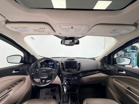 Used 2018 Ford Escape Titanium w/ Ford Safe & Smart Package AWD/4WD image 10