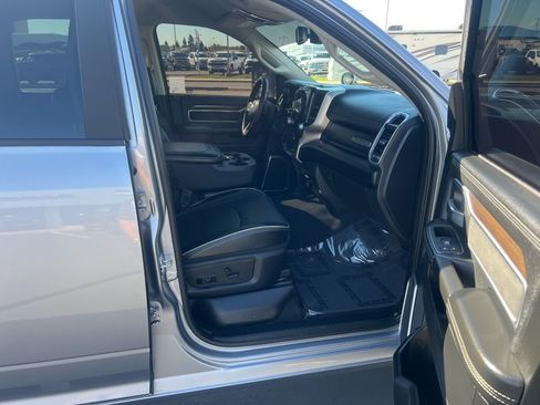 Used 2024 RAM 2500 Laramie AWD/4WD image 34