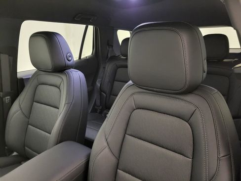New 2026 Chevrolet Equinox LT w/ Convenience Package II FWD image 28