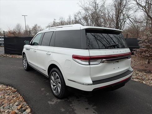 Certified 2022 Lincoln Navigator Reserve image 3