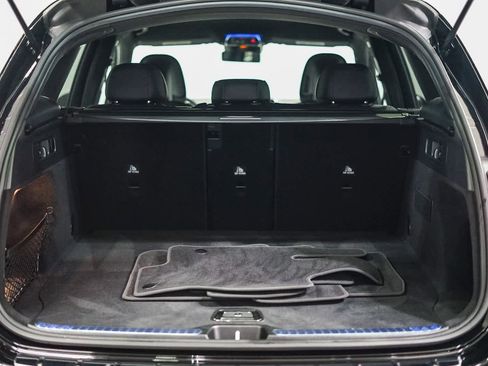 Certified 2025 Mercedes-Benz GLC 300 image 25