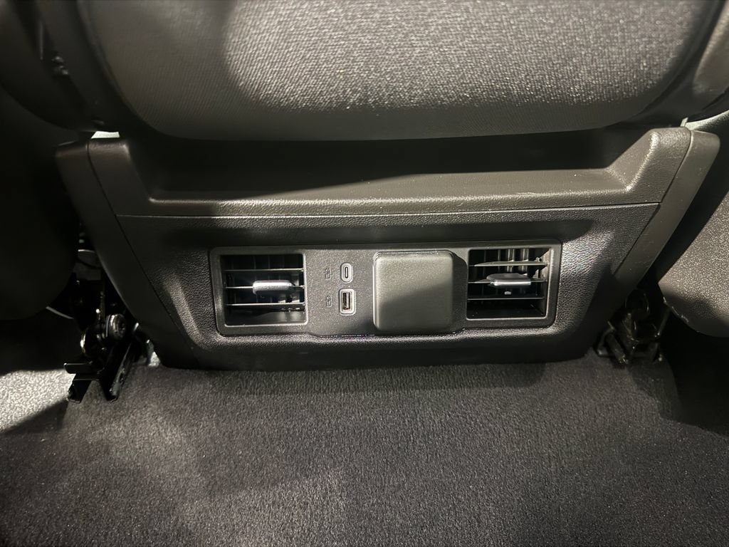Used 2024 GMC Sierra 1500 SLE AWD/4WD image 39