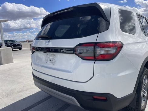 Used 2023 Honda Pilot EX-L image 4