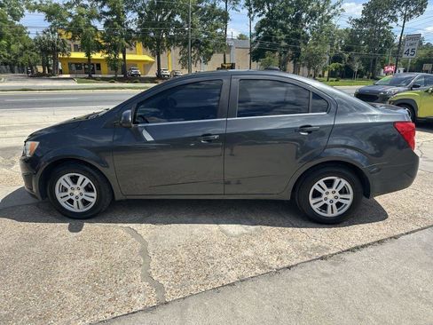 Used 2016 Chevrolet Sonic LT FWD image 8