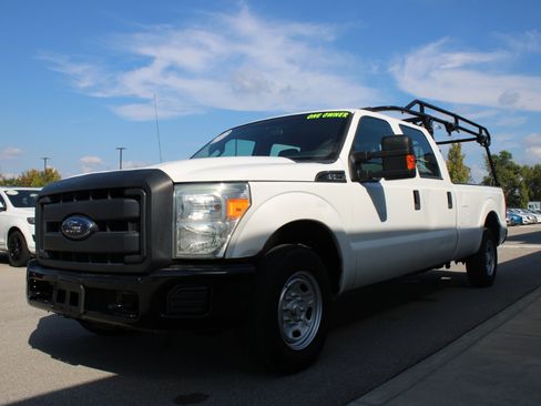 Used 2015 Ford F250 XL w/ Power Equipment Group image 3