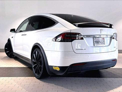 Used 2018 Tesla Model X 75D AWD/4WD image 3