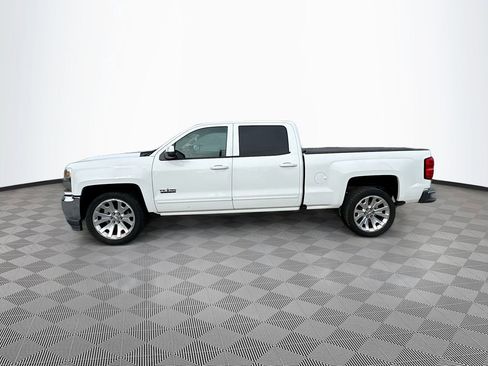 Used 2018 Chevrolet Silverado 1500 LT w/ Texas Edition image 8