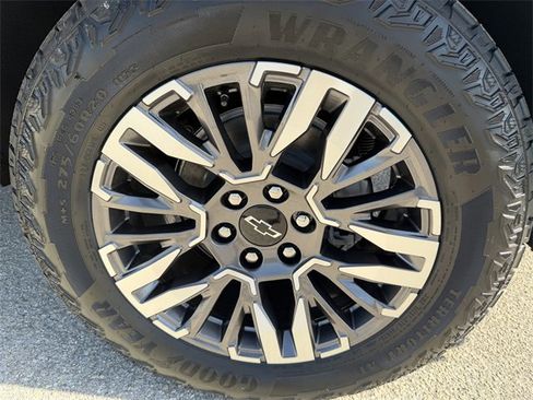 New 2026 Chevrolet Tahoe Z71 w/ Z71 Off-Road Package image 34