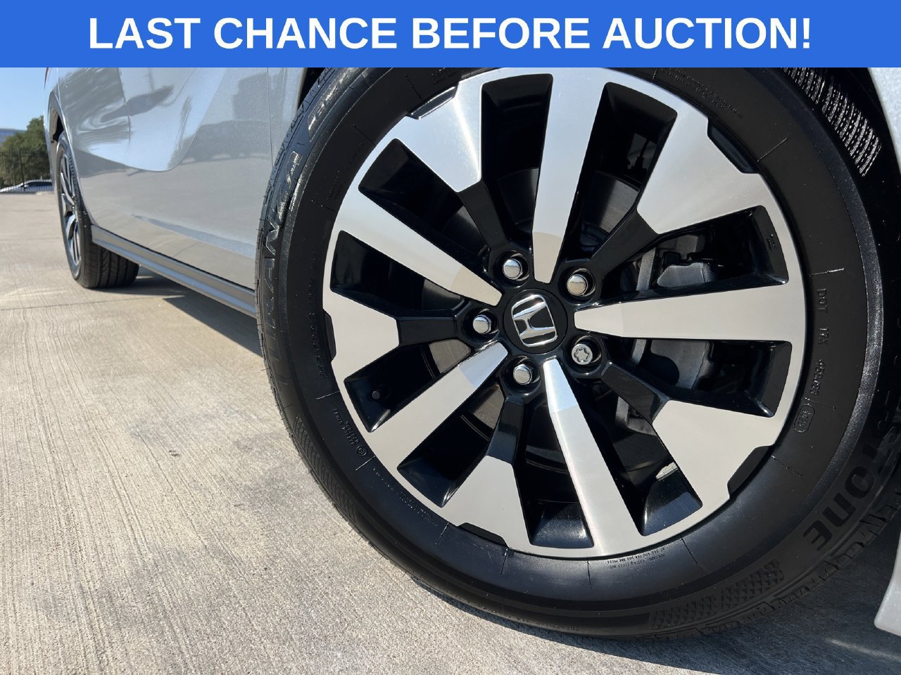 Used 2026 Honda Odyssey EX-L image 6