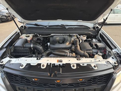 Used 2019 Chevrolet Colorado Z71 AWD/4WD image 19