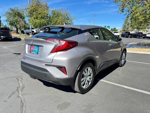 Used 2020 Toyota C-HR LE FWD image 5