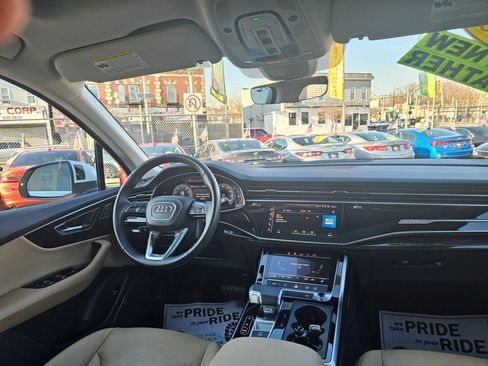 Used 2020 Audi Q7 3.0T Premium image 18