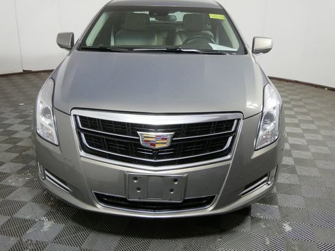 Used 2017 Cadillac XTS Luxury w/ Driver Awareness Package image 9