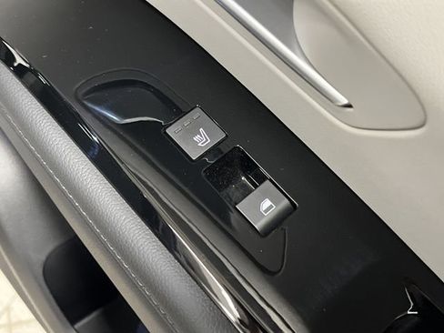 Used 2025 Hyundai Tucson Limited image 35