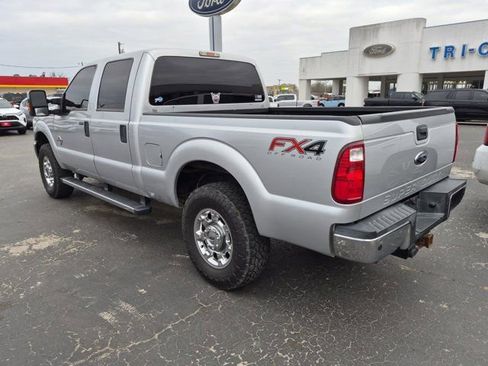 Used 2015 Ford F250 XLT w/ XLT Premium Package image 5
