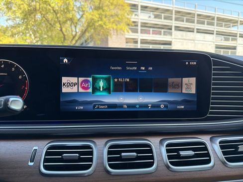 New 2026 Mercedes-Benz GLS 450 4MATIC image 37