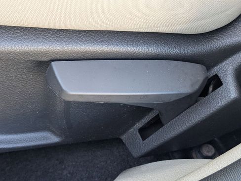 Used 2017 Ford Focus SE image 20