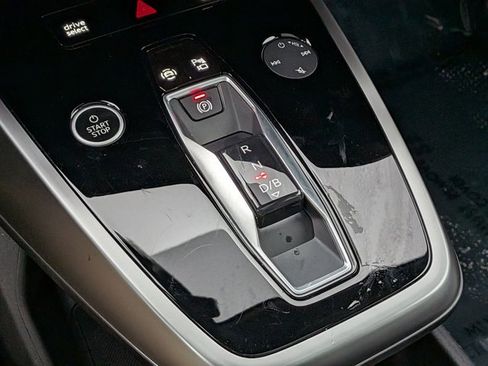 Certified 2022 Audi Q4 e-tron Premium Plus w/ Premium Plus image 8