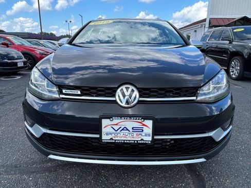 Used 2019 Volkswagen Golf Alltrack SE AWD/4WD image 2