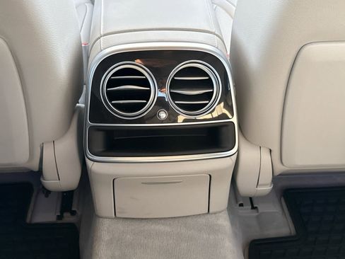 Used 2016 Mercedes-Benz S 550 Sedan image 35