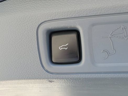Certified 2024 Lincoln Navigator L Black Label AWD/4WD image 9