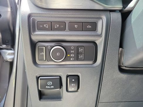 Used 2022 Ford F150 Lariat w/ Equipment Group 502A High AWD/4WD image 9