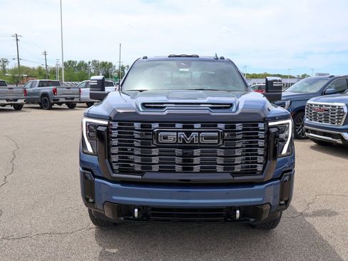 New 2026 GMC Sierra 3500 Denali Ultimate AWD/4WD image 33