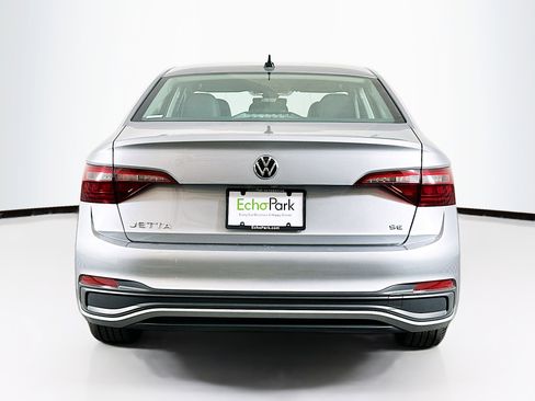 Used 2022 Volkswagen Jetta SE FWD image 7
