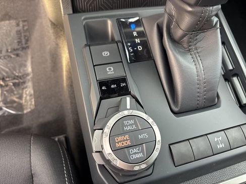 New 2025 Toyota Tacoma TRD Off-Road image 27