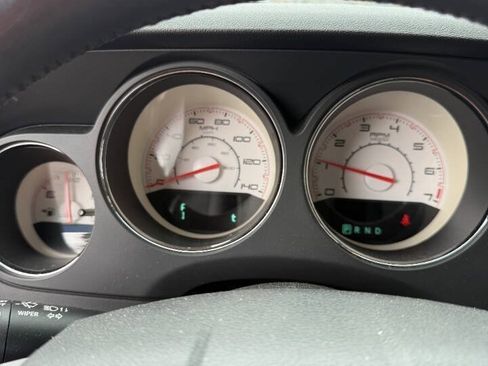 Used 2013 Dodge Challenger SXT RWD image 10