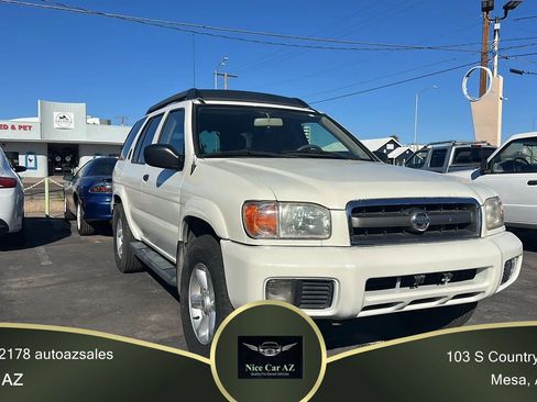 Used 2003 Nissan Pathfinder SE AWD/4WD image 1