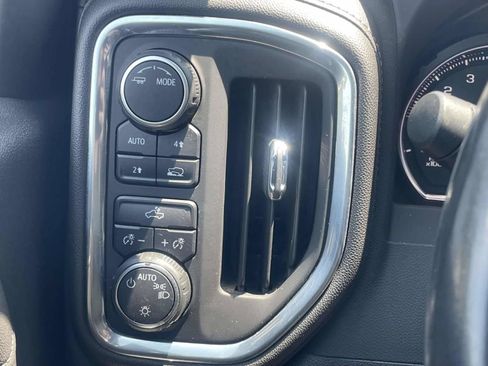 Used 2022 Chevrolet Silverado 1500 LT AWD/4WD image 21