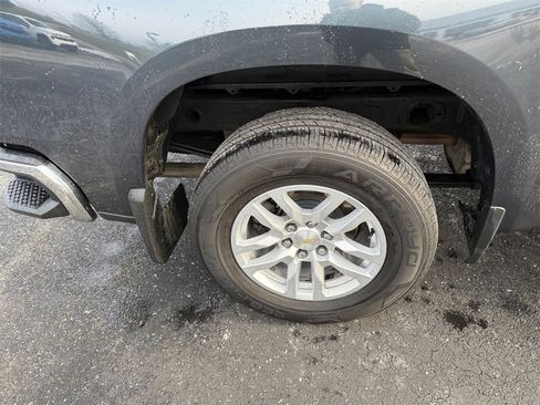 Used 2020 Chevrolet Silverado 1500 LT w/ All-Star Edition image 28