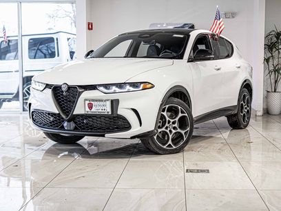 New 2025 Alfa Romeo Tonale w/ Premium Package