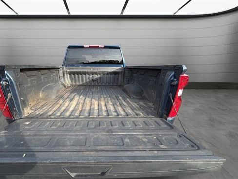 Used 2021 Chevrolet Silverado 2500 LT w/ Convenience Package image 27