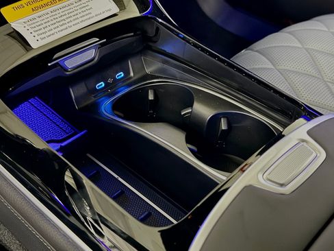 Used 2024 Mercedes-Benz S 580 4MATIC Sedan image 32