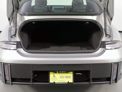 Used 2024 Hyundai Ioniq 6 SEL image 9