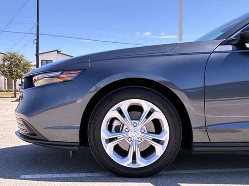 Certified 2025 Honda Accord LX image 14