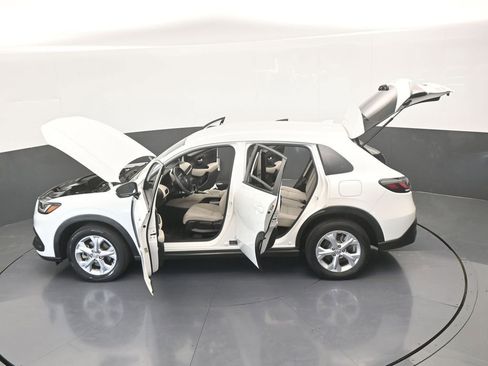 Used 2023 Honda HR-V LX image 64