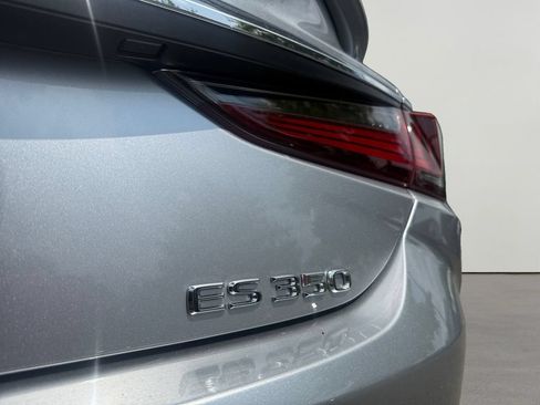 Used 2025 Lexus ES 350 w/ Premium Package FWD image 30