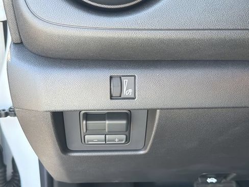 Used 2026 Chevrolet Colorado Trail Boss AWD/4WD image 18