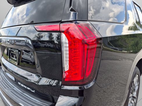 Used 2023 GMC Yukon Denali Ultimate w/ LPO, Floor Liner Package AWD/4WD image 67