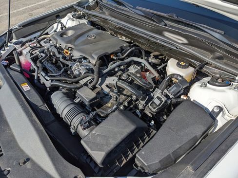 Used 2025 Toyota Camry SE image 55