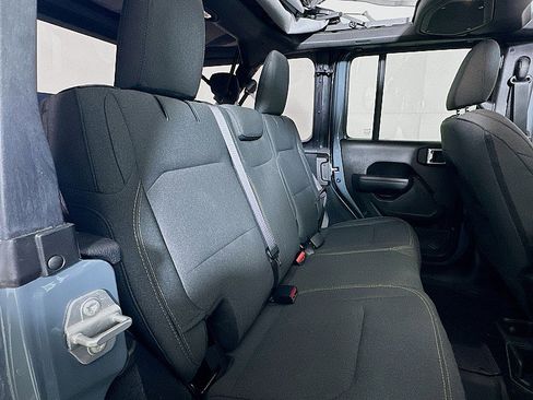 Used 2025 Jeep Wrangler Unlimited Sport AWD/4WD image 27